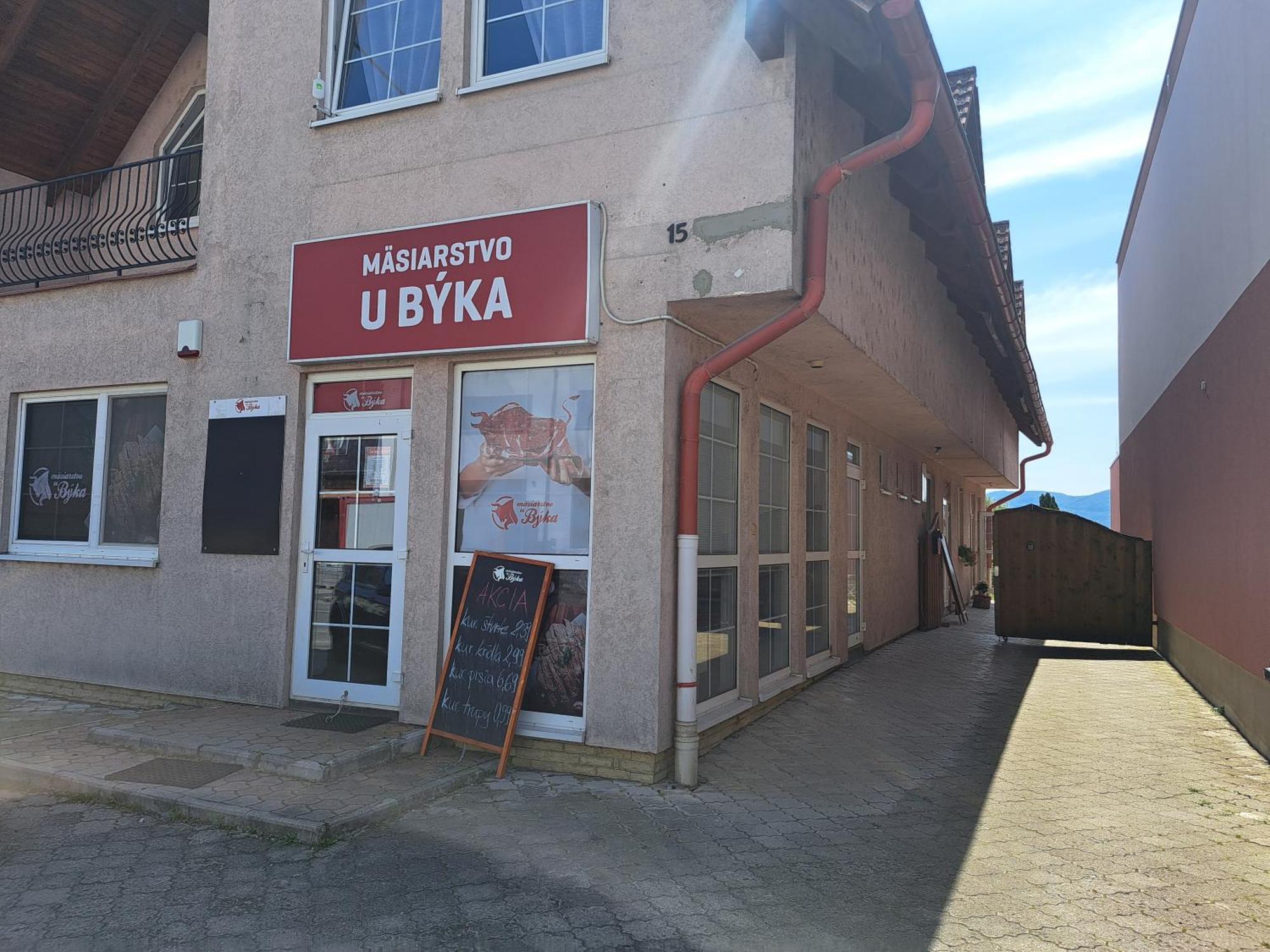 Apartman Chiarita Nemšová Exteriör bild